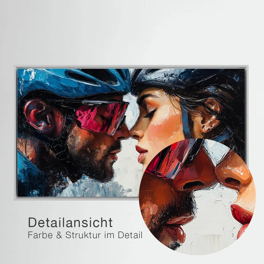 Dieses ausdrucksstarke Rennrad Liebe Leinwandbild zeigt zwei Radfahrer in einem ganz persönlichen Moment.